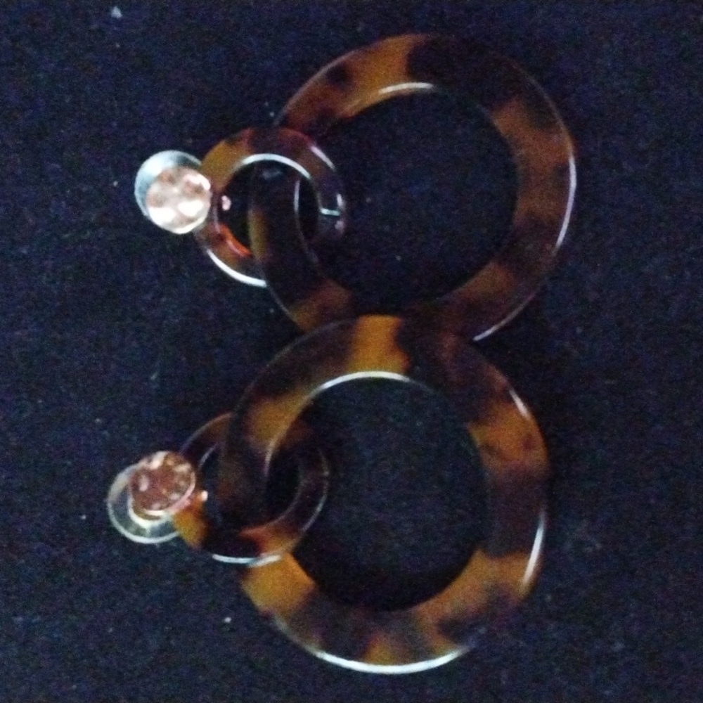 Lightweight Brown fashion earrings